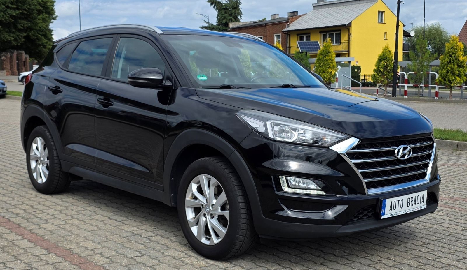 Hyundai Tucson 1.6 benzyna, 132 KM, manual, czarny