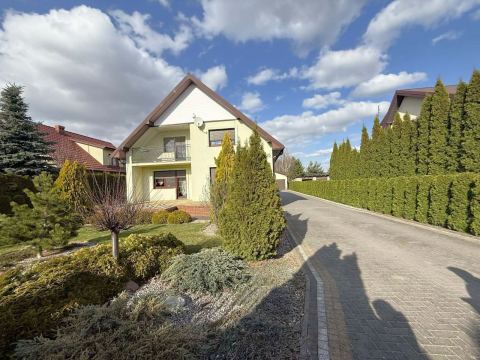 Dom 115 m² blisko Jeziora Ślesińskiego – Różopole, gm. Ślesin